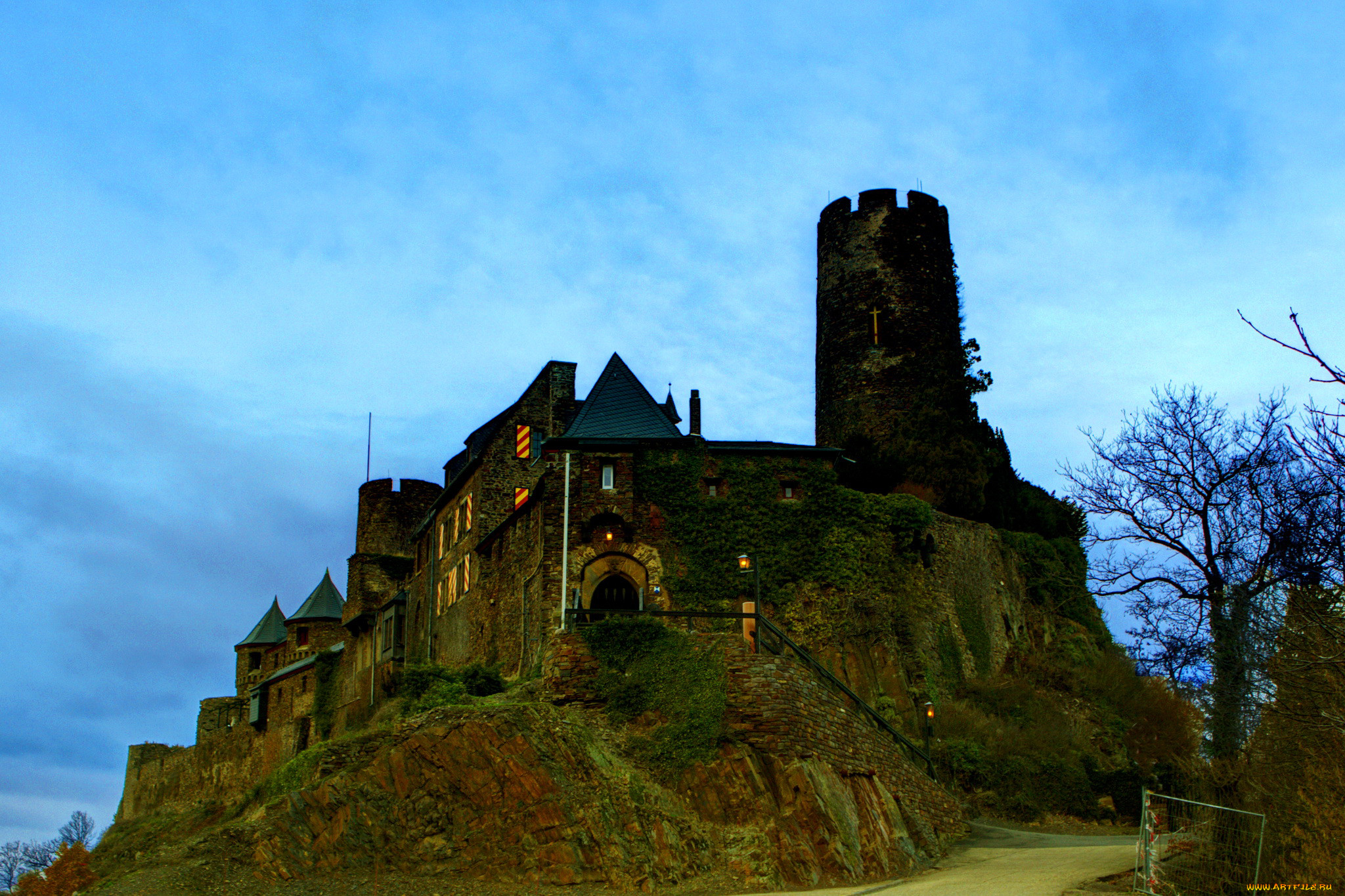 burg thurant , , - ,  ,  , , , , 